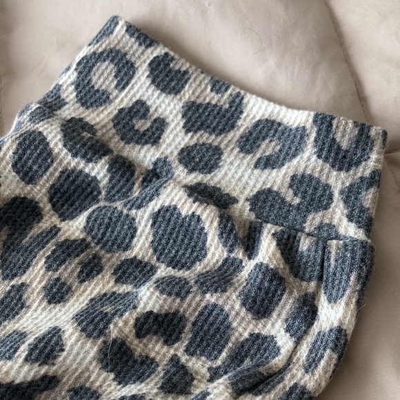 Cherish Leopard Print Joggers - Picture 3 of 8